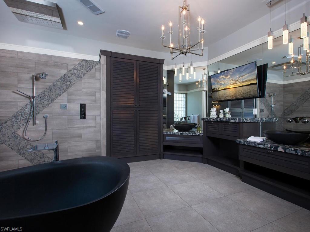 MARCO BEACH - Residential