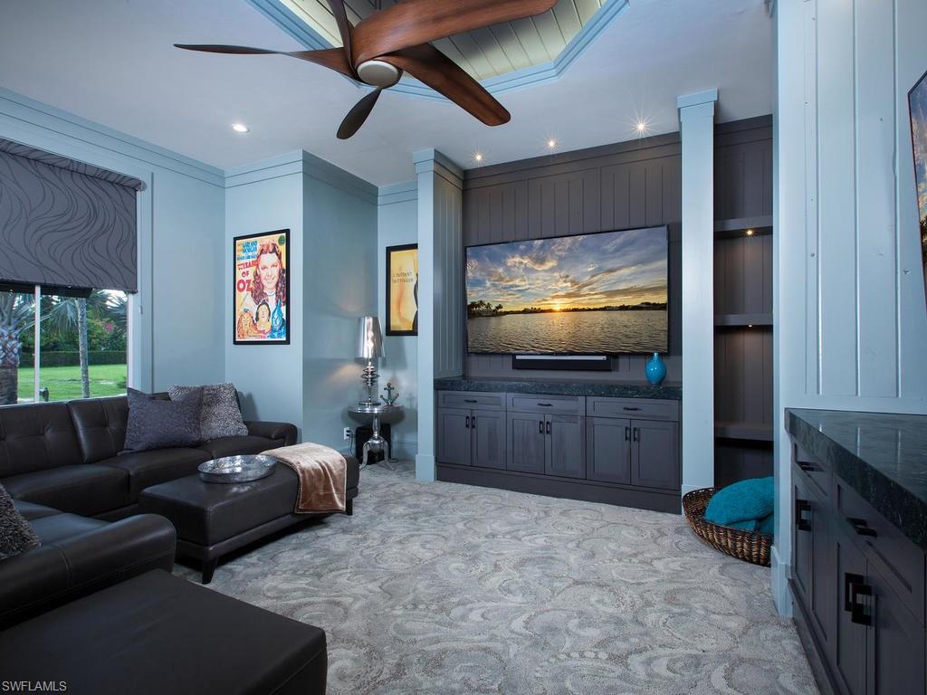 MARCO BEACH - Residential