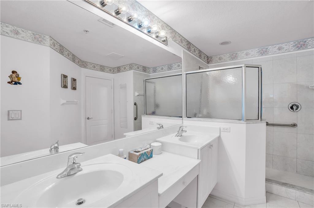 PEBBLE BEACH - Residential