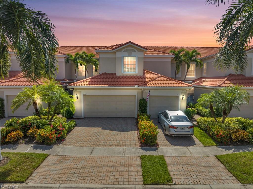 PEBBLE BEACH - Residential