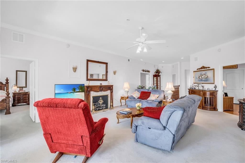 PEBBLE BEACH - Residential