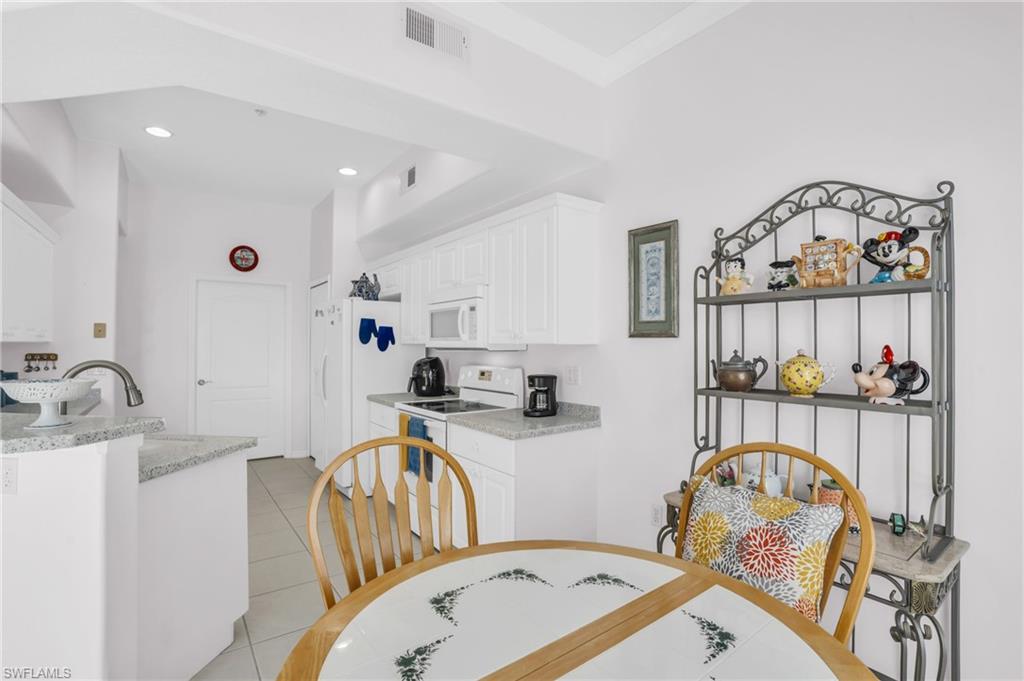 PEBBLE BEACH - Residential