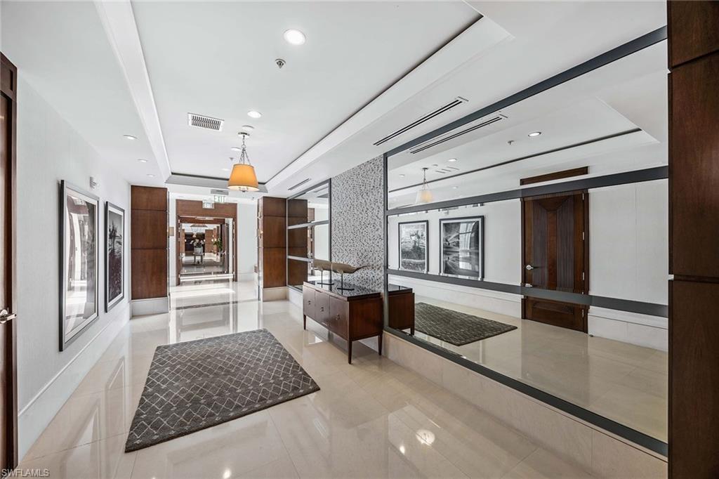 GRANDE EXCELSIOR - Residential