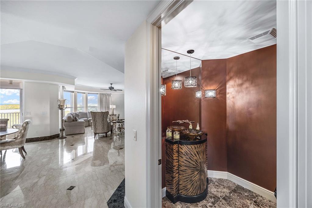 GRANDE EXCELSIOR - Residential