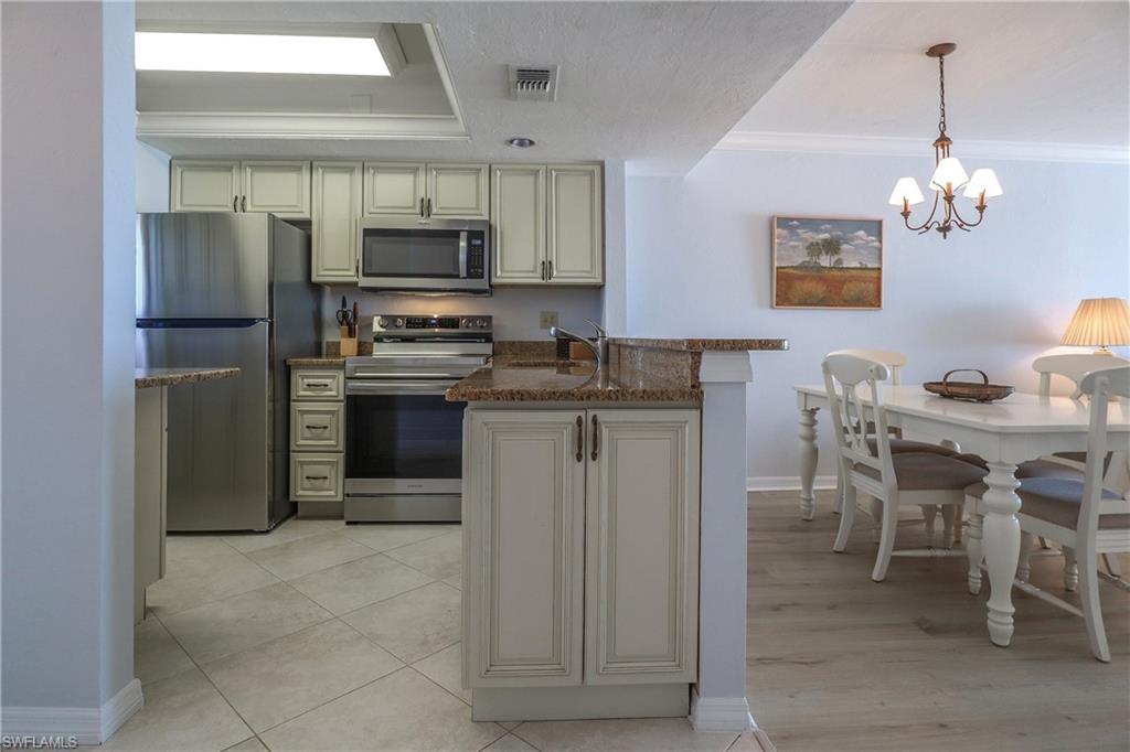 CARLOS POINTE - Residential