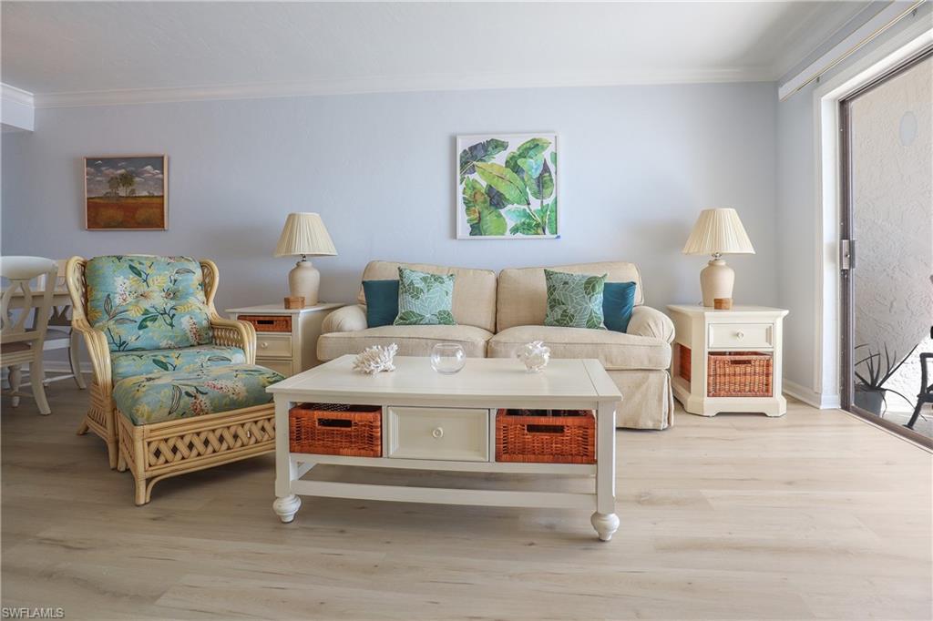 CARLOS POINTE - Residential
