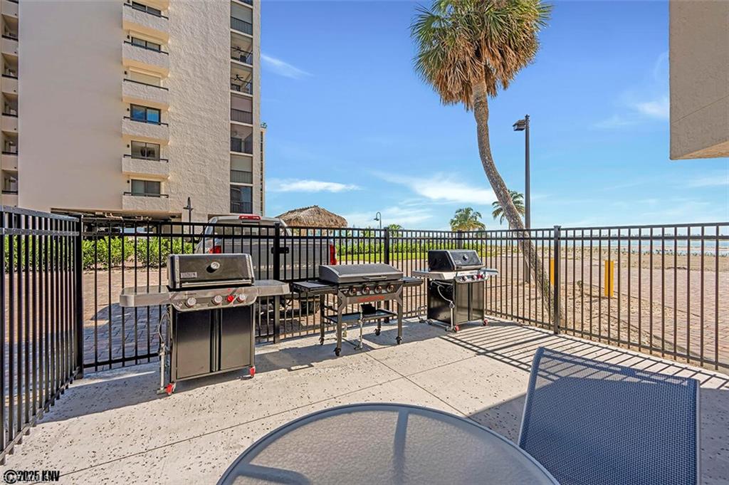 CARLOS POINTE - Residential