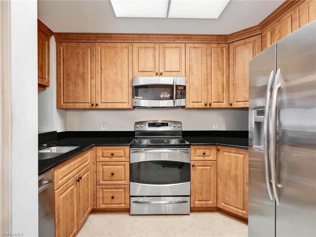 ARBOR TRACE - Residential