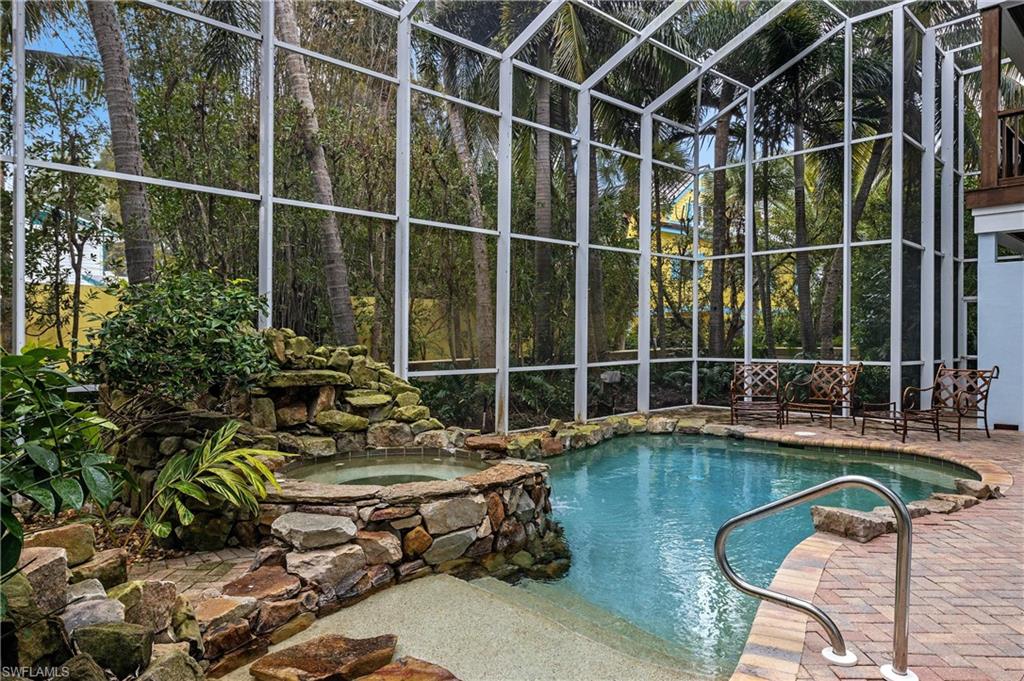 CAPTIVA BEACH - Residential