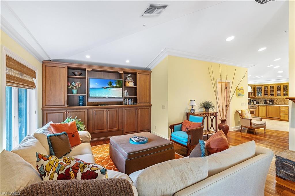 CAPTIVA BEACH - Residential