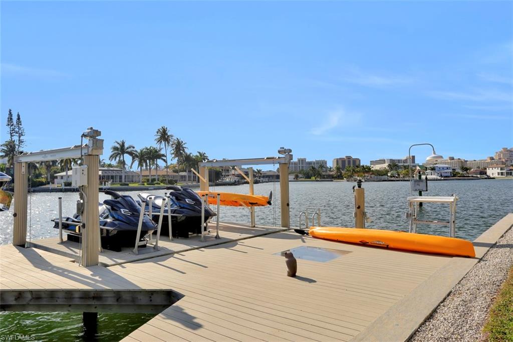 MARCO BEACH - Residential