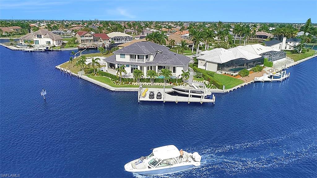 MARCO BEACH - Residential