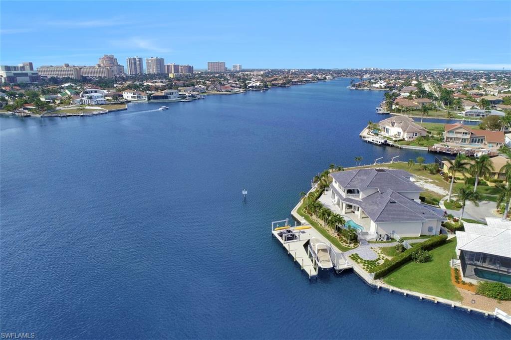 MARCO BEACH - Residential