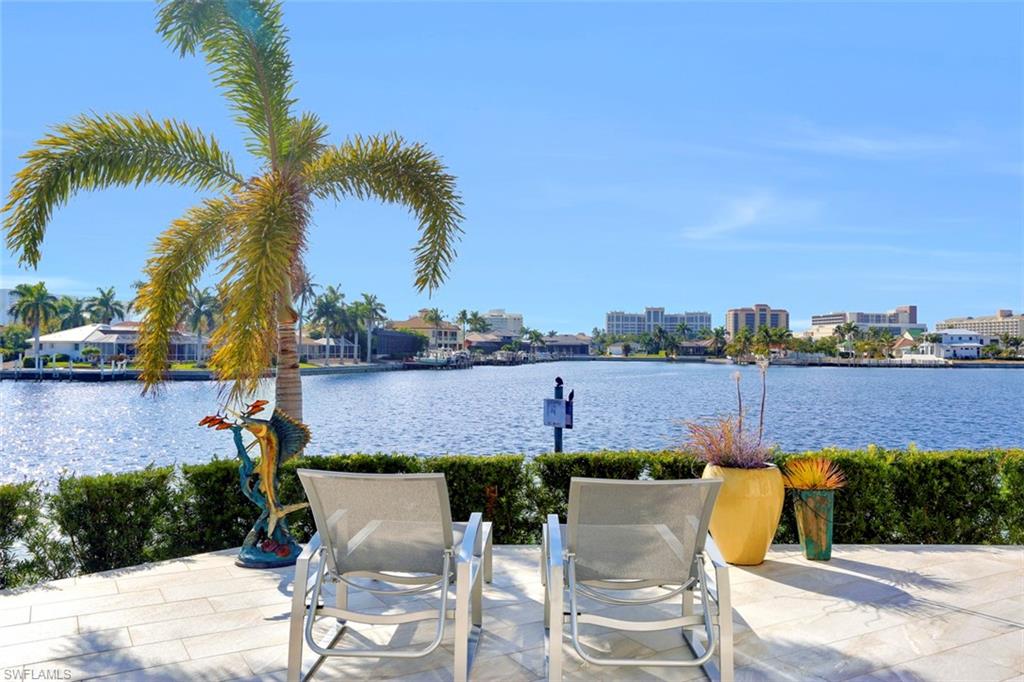 MARCO BEACH - Residential