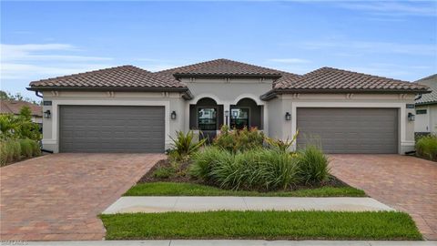 Townhouse in FORT MYERS FL 12411 Canal Grande DR.jpg