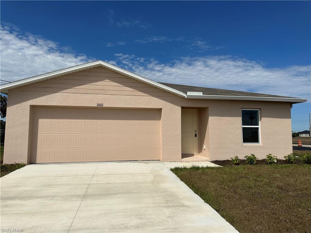 CAPE CORAL - Residential