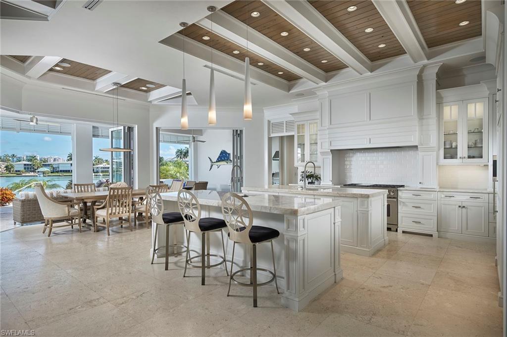 MOORINGS - Residential