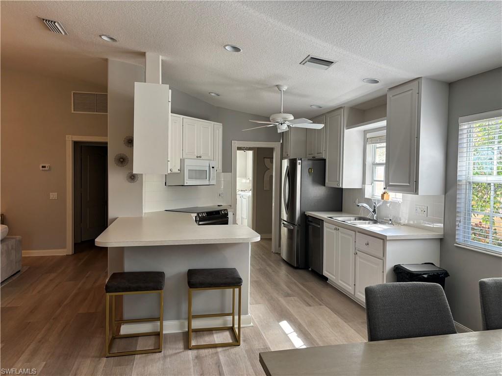 ISLAND WALK - Residential Lease