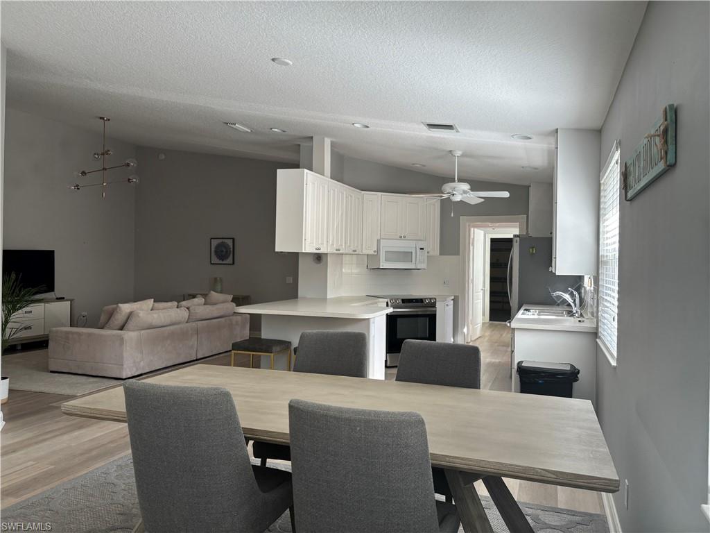 ISLAND WALK - Residential Lease