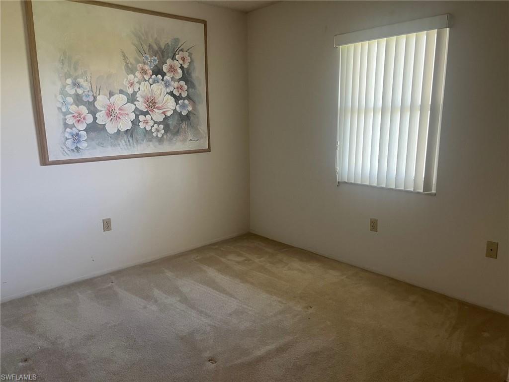 SEVEN LAKES - Residential