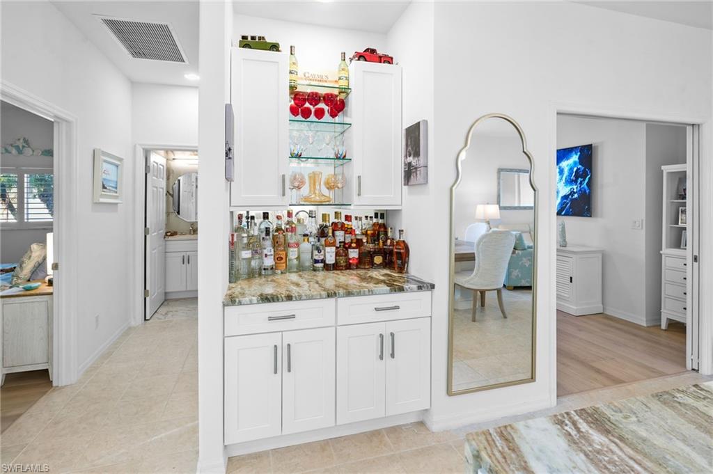 LANGSHIRE - Residential