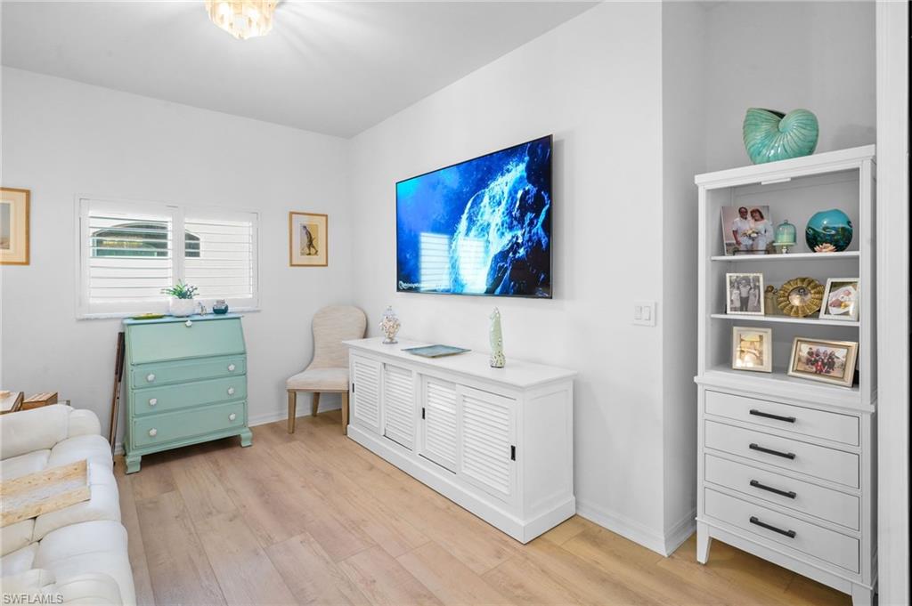 LANGSHIRE - Residential