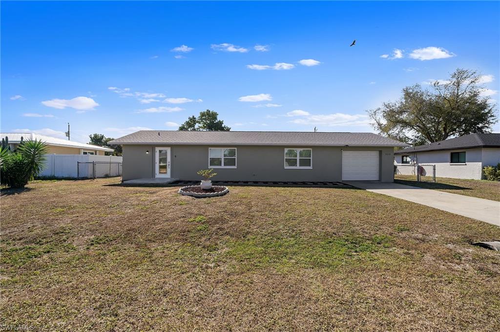 CAPE CORAL - Residential
