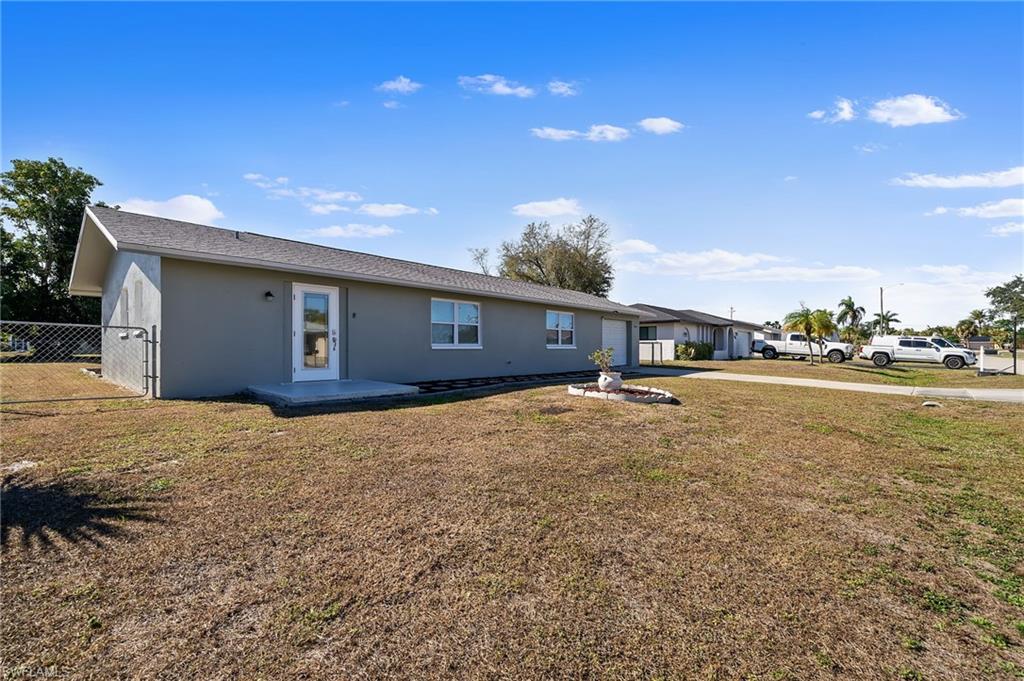 CAPE CORAL - Residential