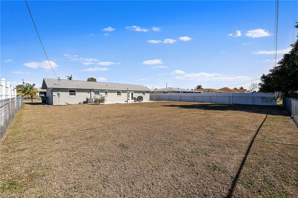 CAPE CORAL - Residential