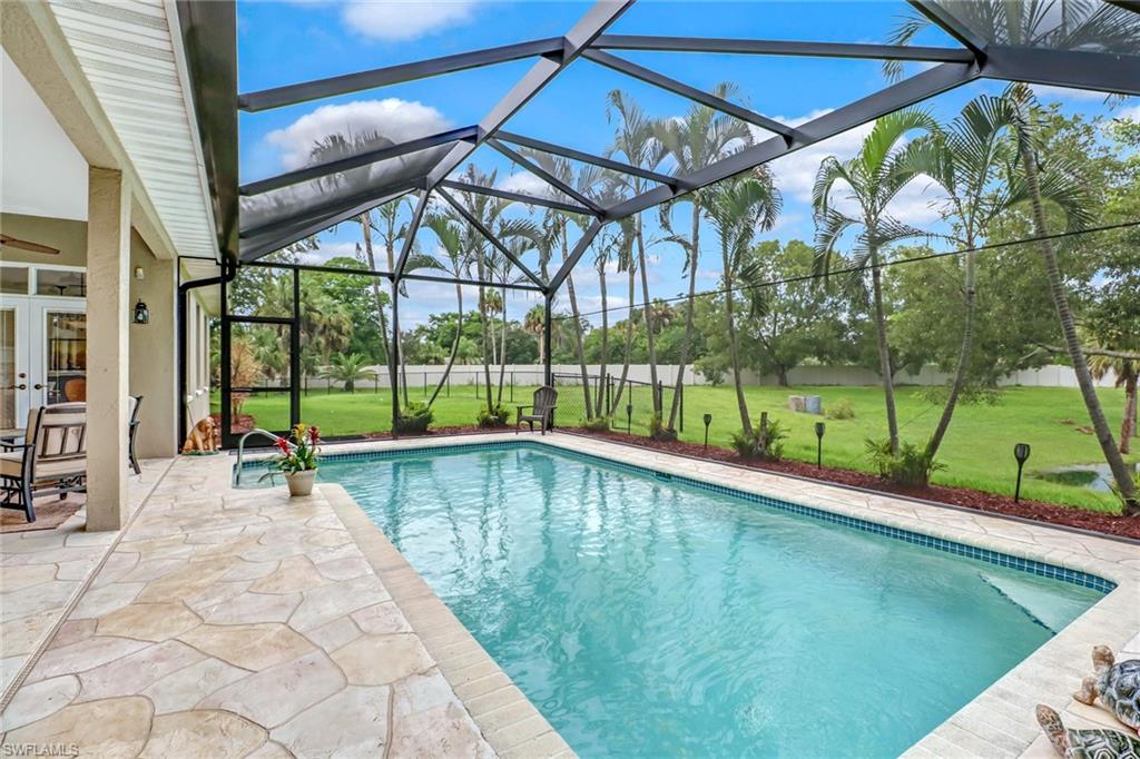 THE GROVES - Residential