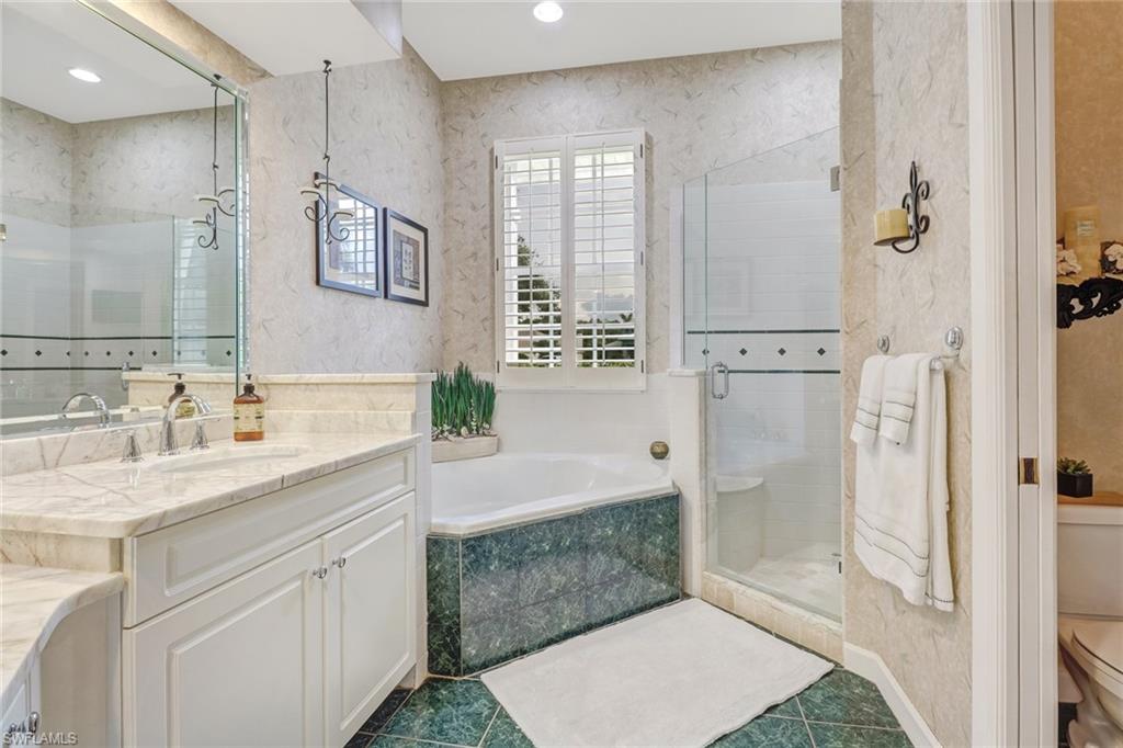 THE GROVES - Residential