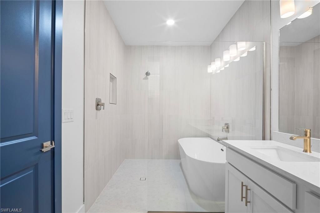 NORTH PORT - Residential Lease