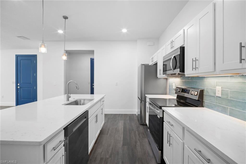 NORTH PORT - Residential Lease