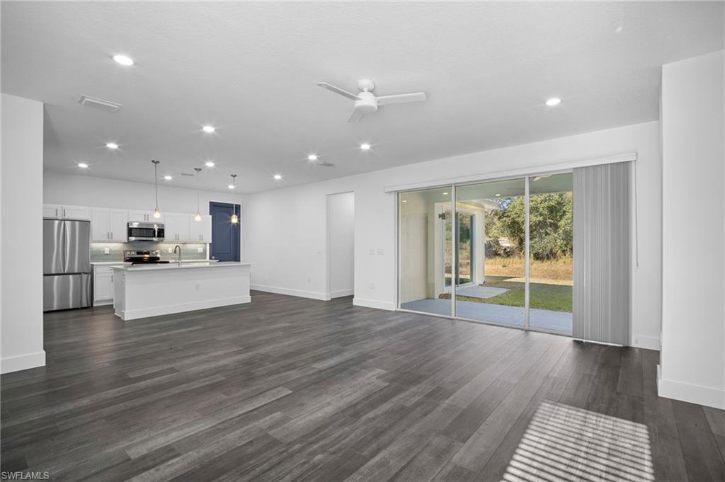 NORTH PORT - Residential Lease