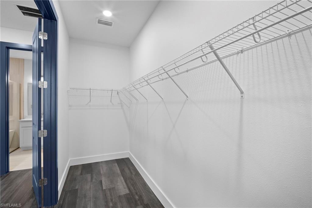 NORTH PORT - Residential Lease