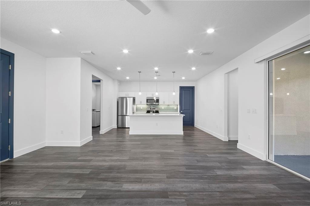 NORTH PORT - Residential Lease