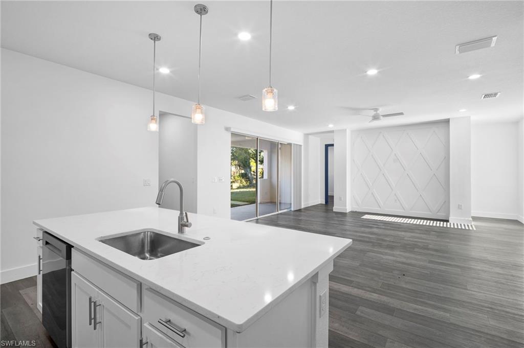 NORTH PORT - Residential Lease