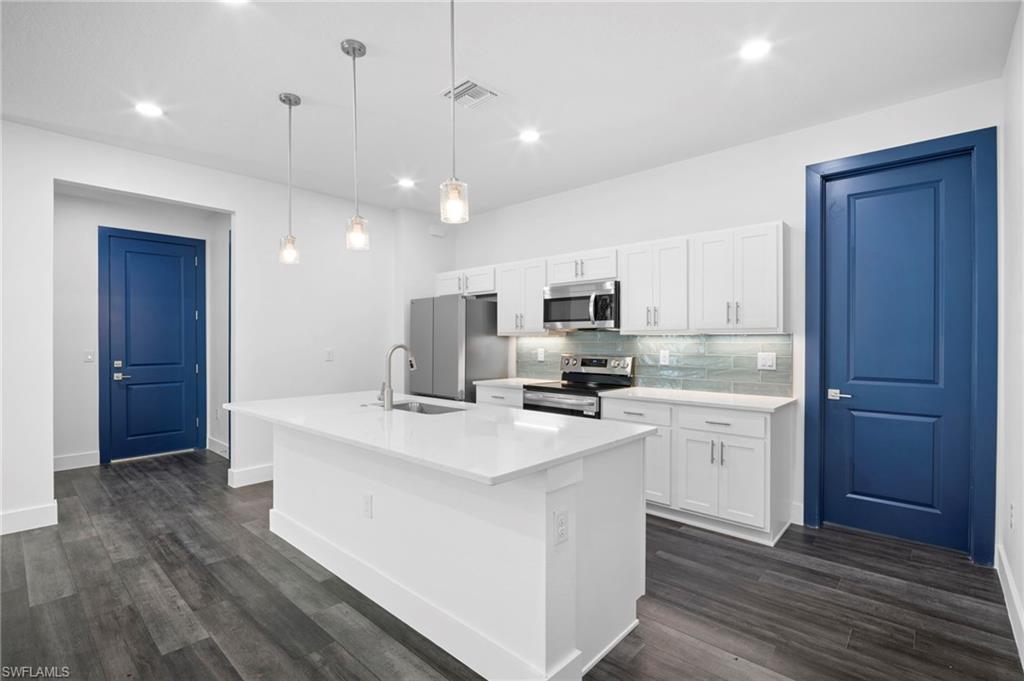 NORTH PORT - Residential Lease