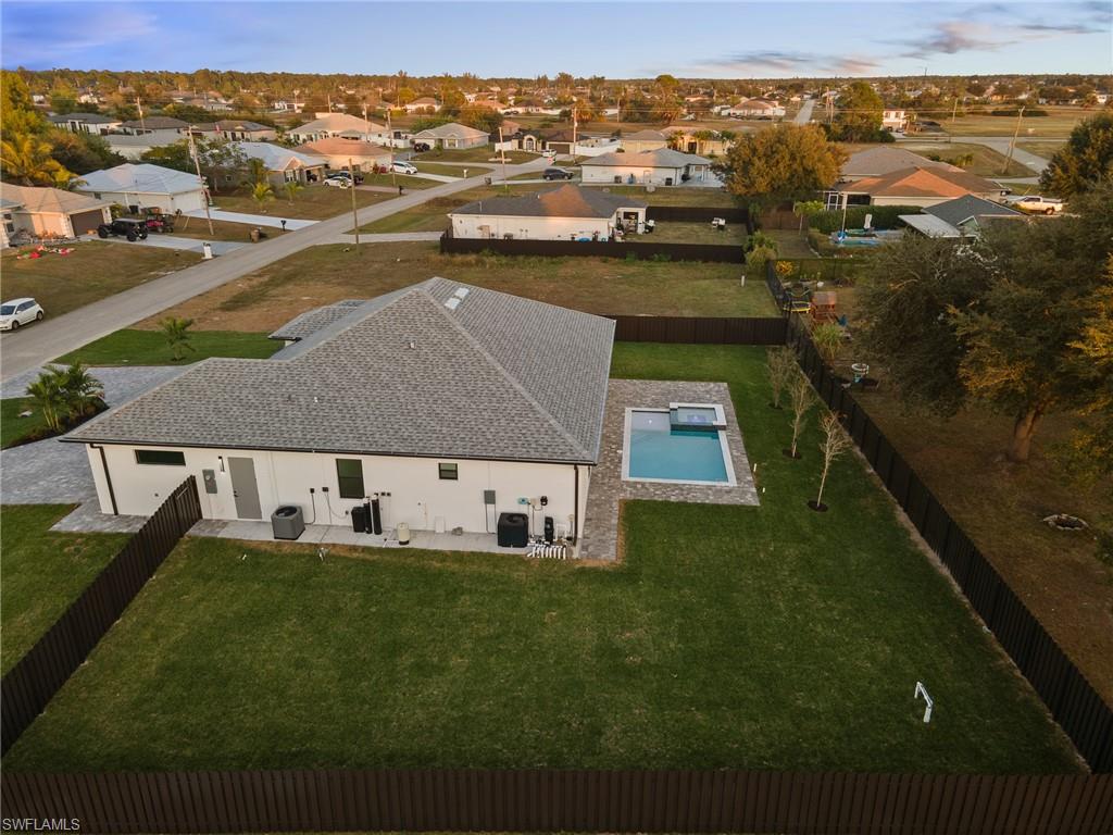 CAPE CORAL - Residential