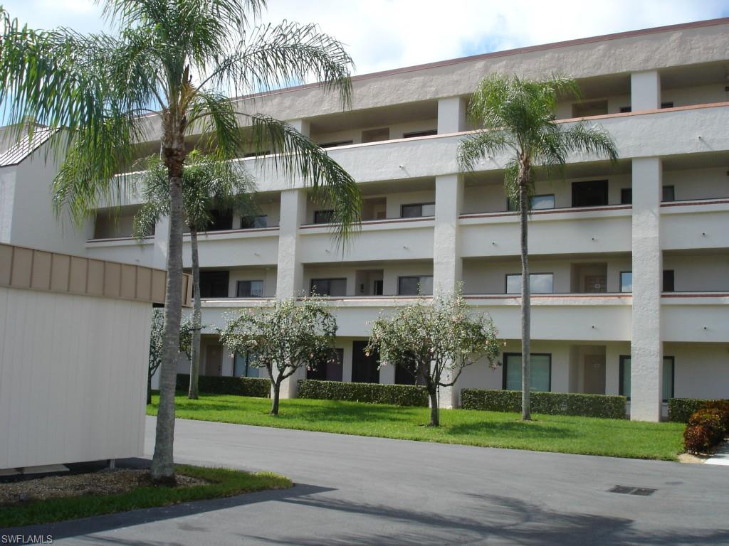 SEVEN LAKES - Residential