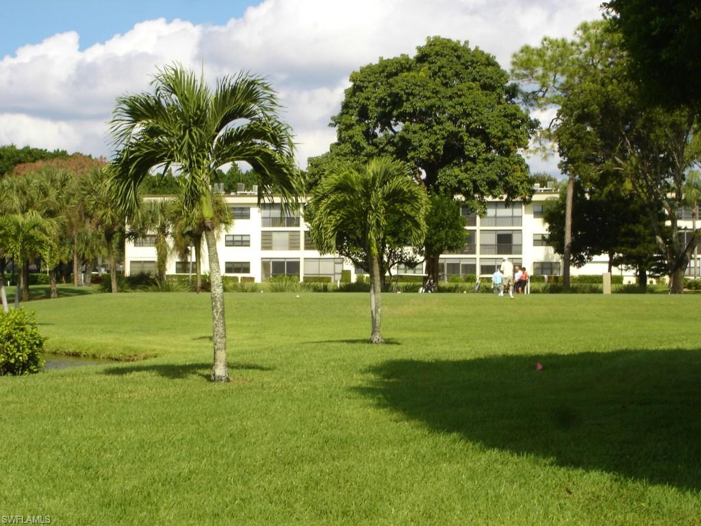 SEVEN LAKES - Residential