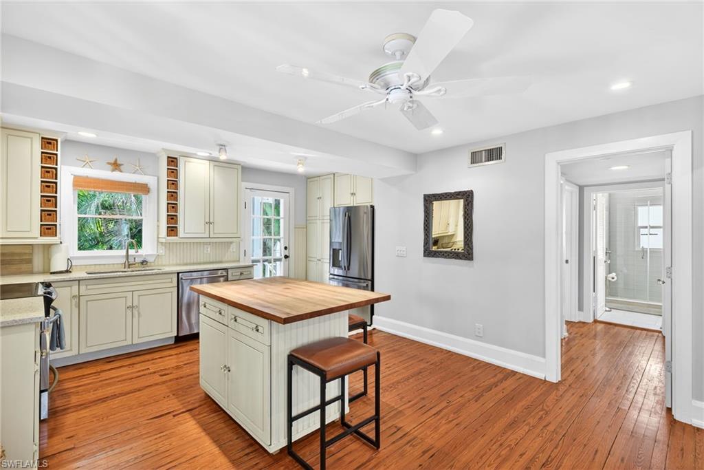 OLDE NAPLES - Residential