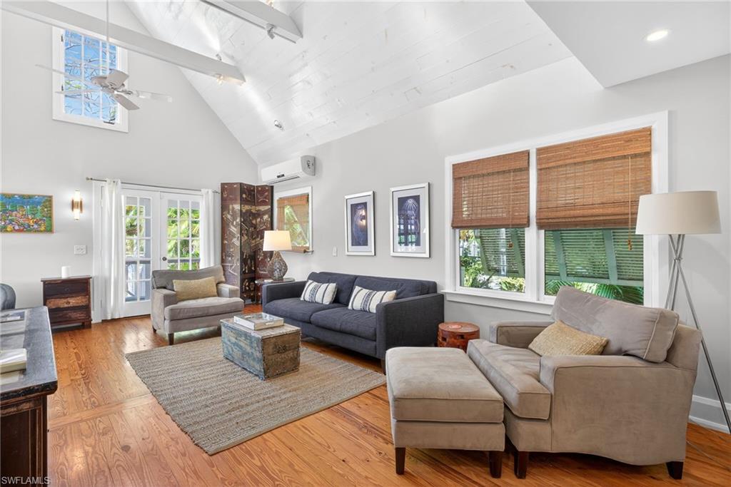 OLDE NAPLES - Residential