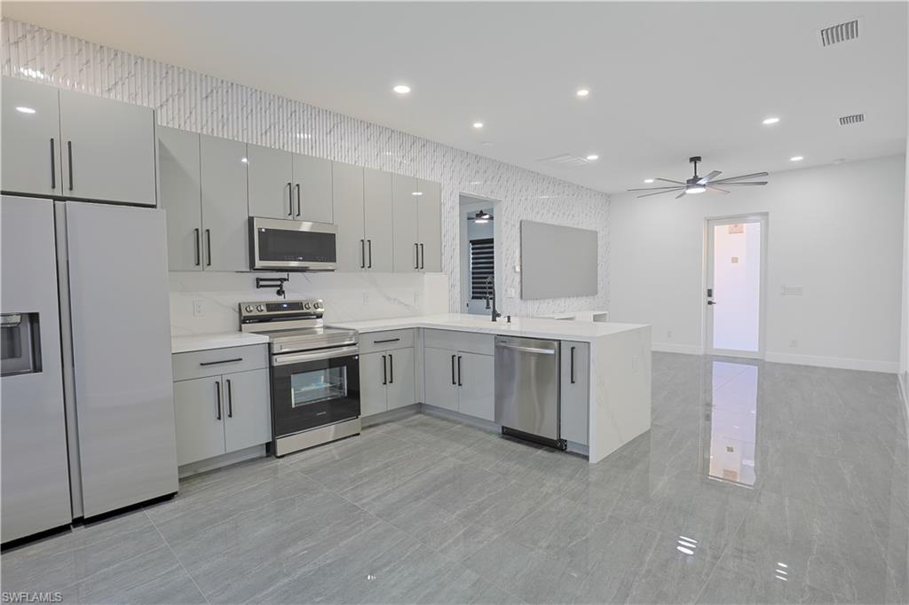 2500 72nd ST W