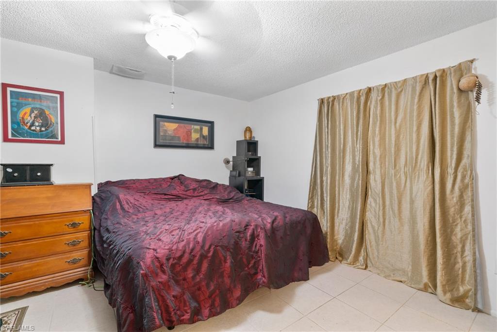 SAN CARLOS PARK - Residential