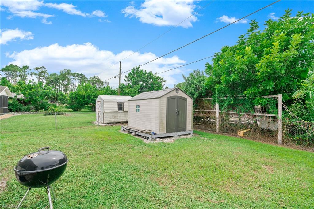 SAN CARLOS PARK - Residential