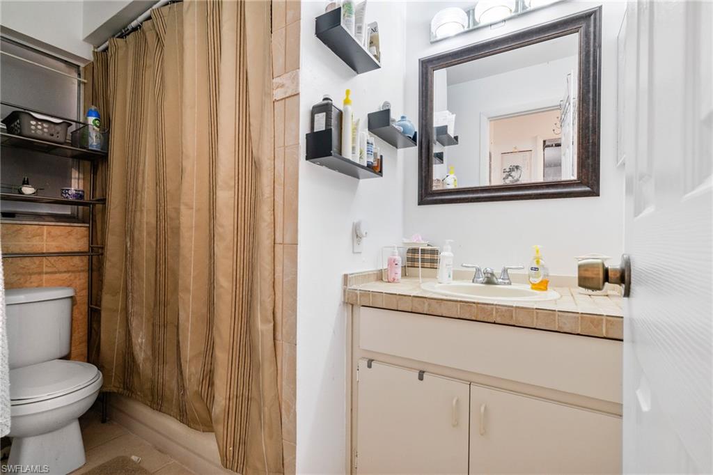 SAN CARLOS PARK - Residential