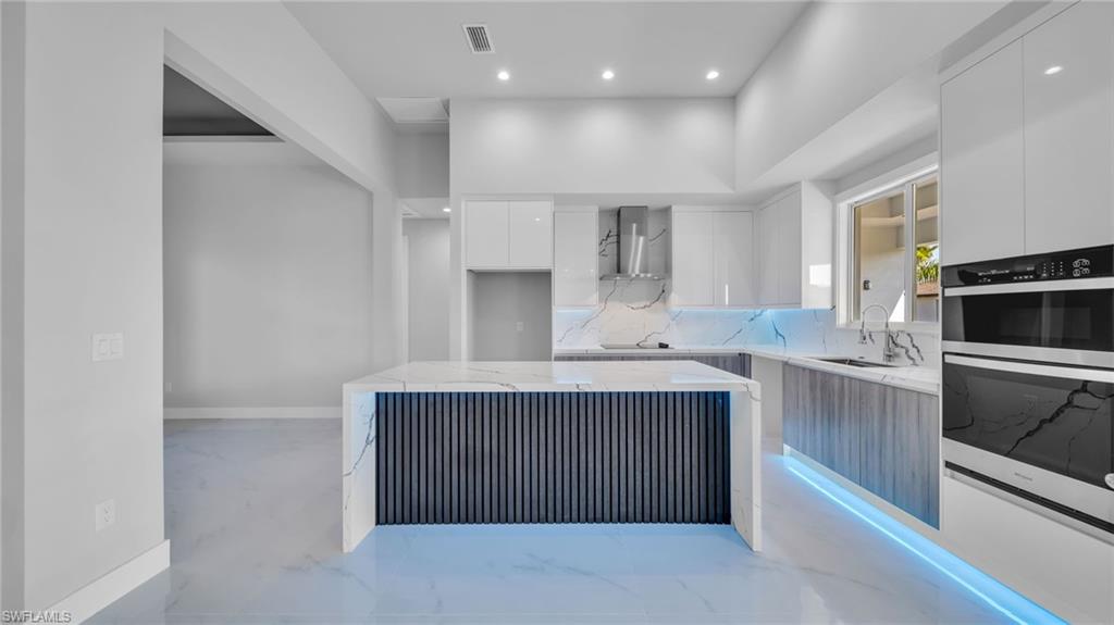 CAPE CORAL - Residential Lease