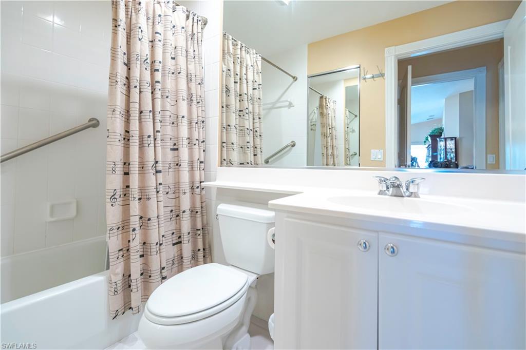 ISLAND WALK - Residential