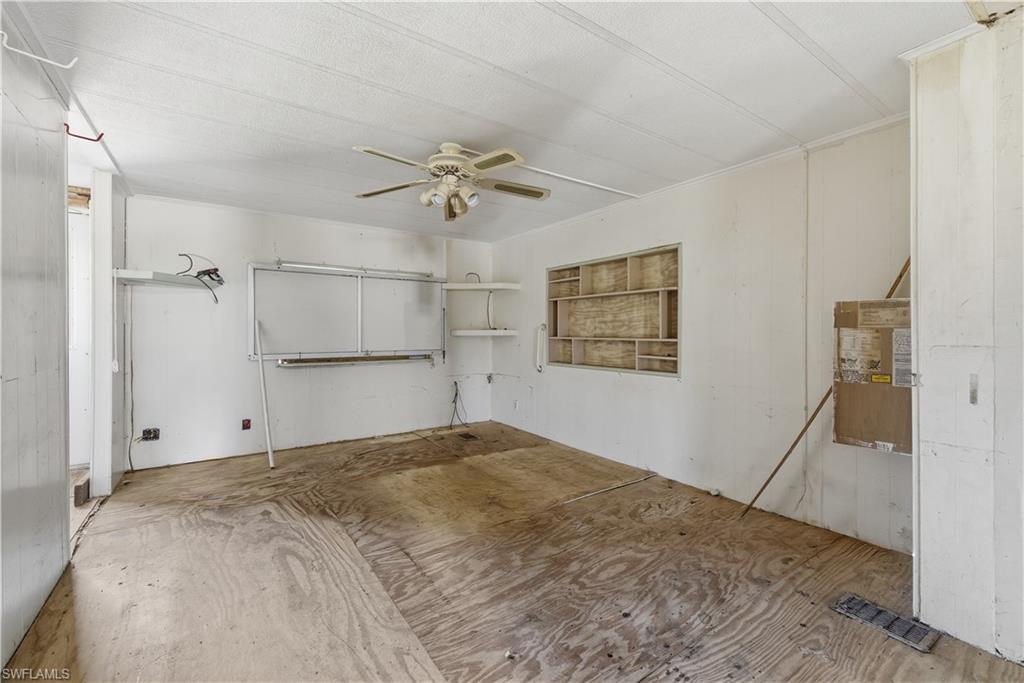 IMPERIAL HARBOR - Residential